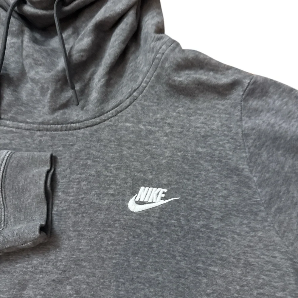 Nike Women’s Cowl Neck Gray Athletic Hoodie‎ Size XL Nike Swoosh Logo Sports